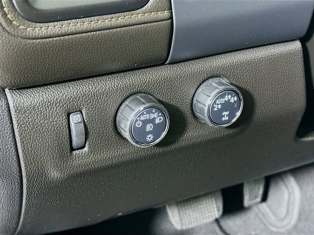 Certified 2022 GMC Canyon AT4 w/ Trailering Package image 11