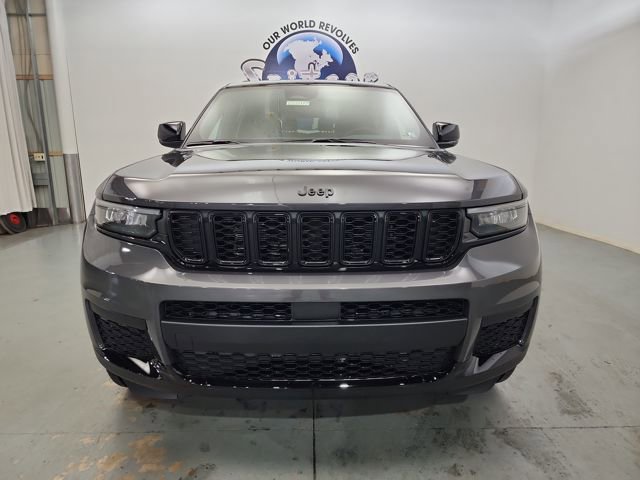 New 2025 Jeep Grand Cherokee L Altitude image 12