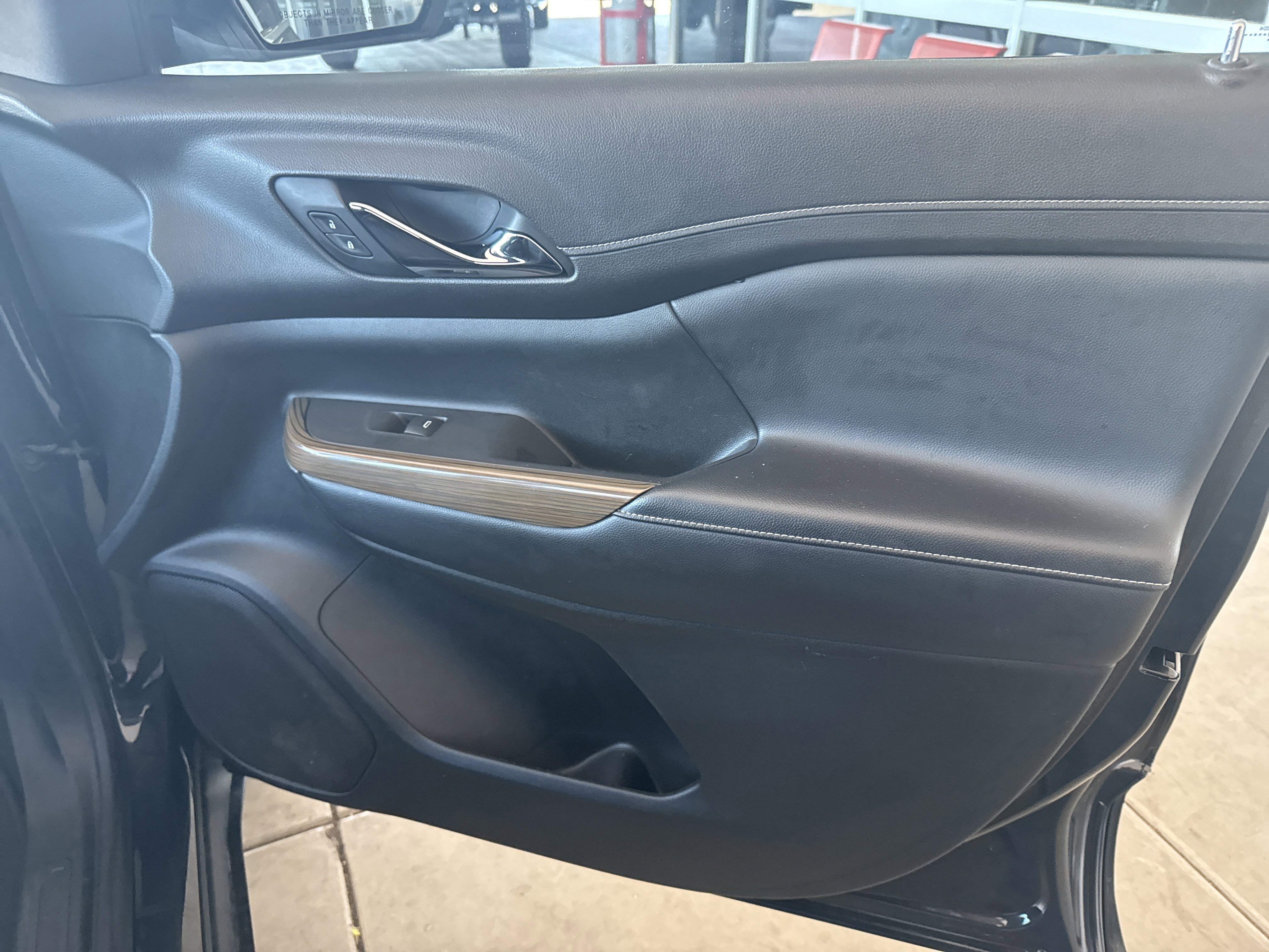 Used 2020 GMC Acadia SLE w/ Driver Convenience Package image 19
