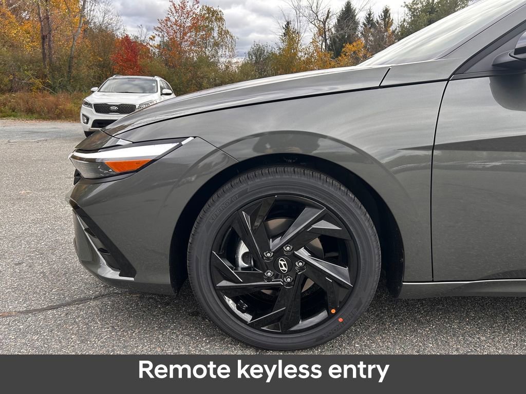 New 2026 Hyundai Elantra SEL Sport w/ Cargo Package image 2