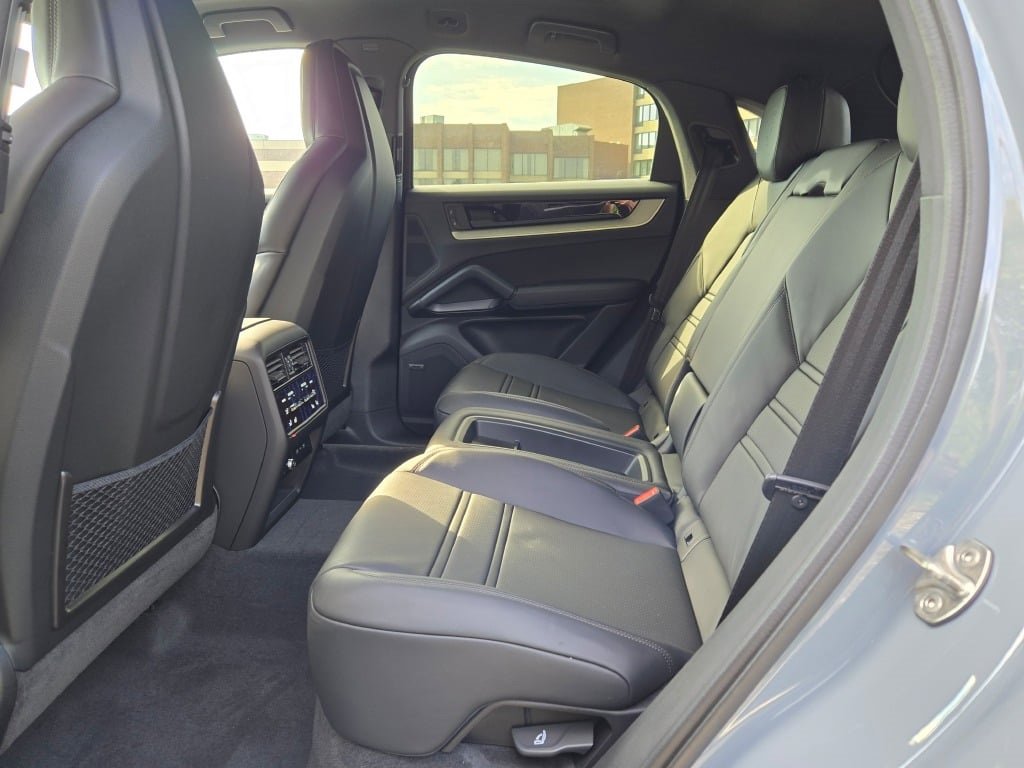 New 2026 Porsche Cayenne S image 34