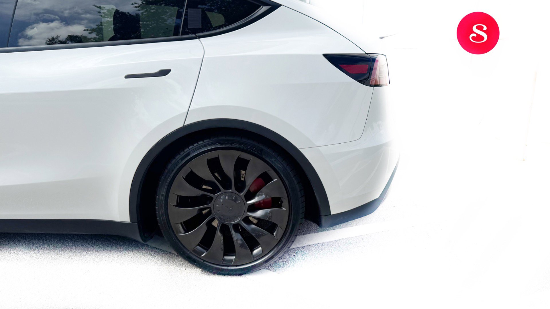 Used 2023 Tesla Model Y Performance AWD/4WD image 12