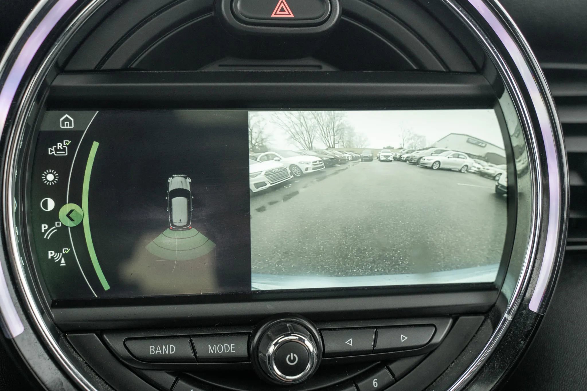 Used 2019 MINI Cooper 2-Door Hardtop image 18