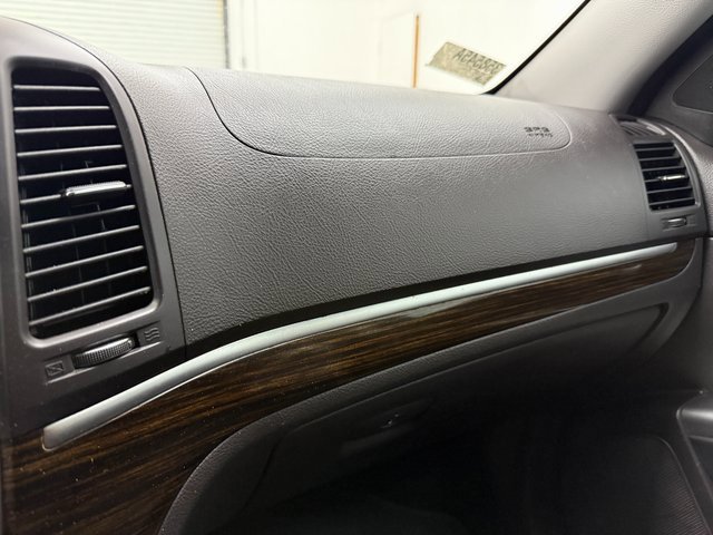 Used 2010 Hyundai Santa Fe SE image 23