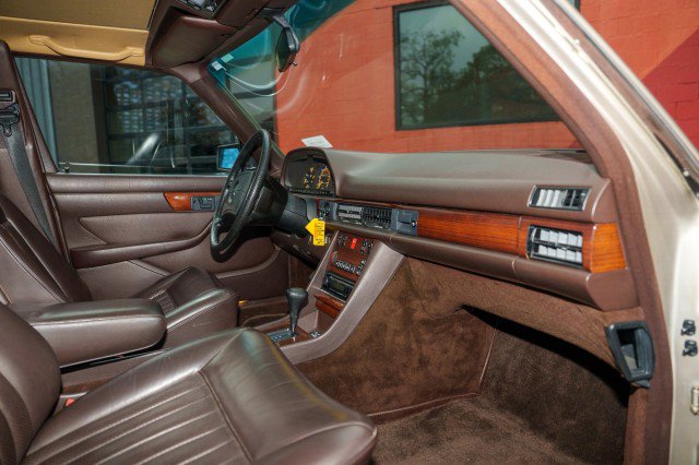Used 1986 Mercedes-Benz 420 SEL image 20