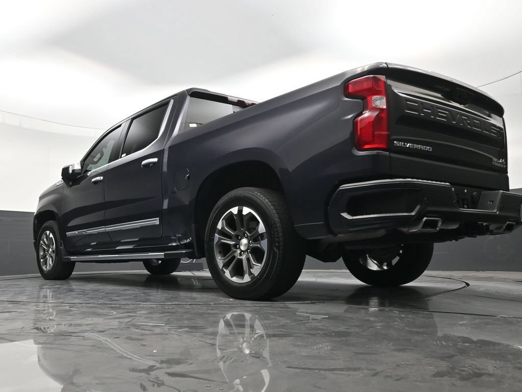 Used 2024 Chevrolet Silverado 1500 High Country w/ Technology Package RWD image 22