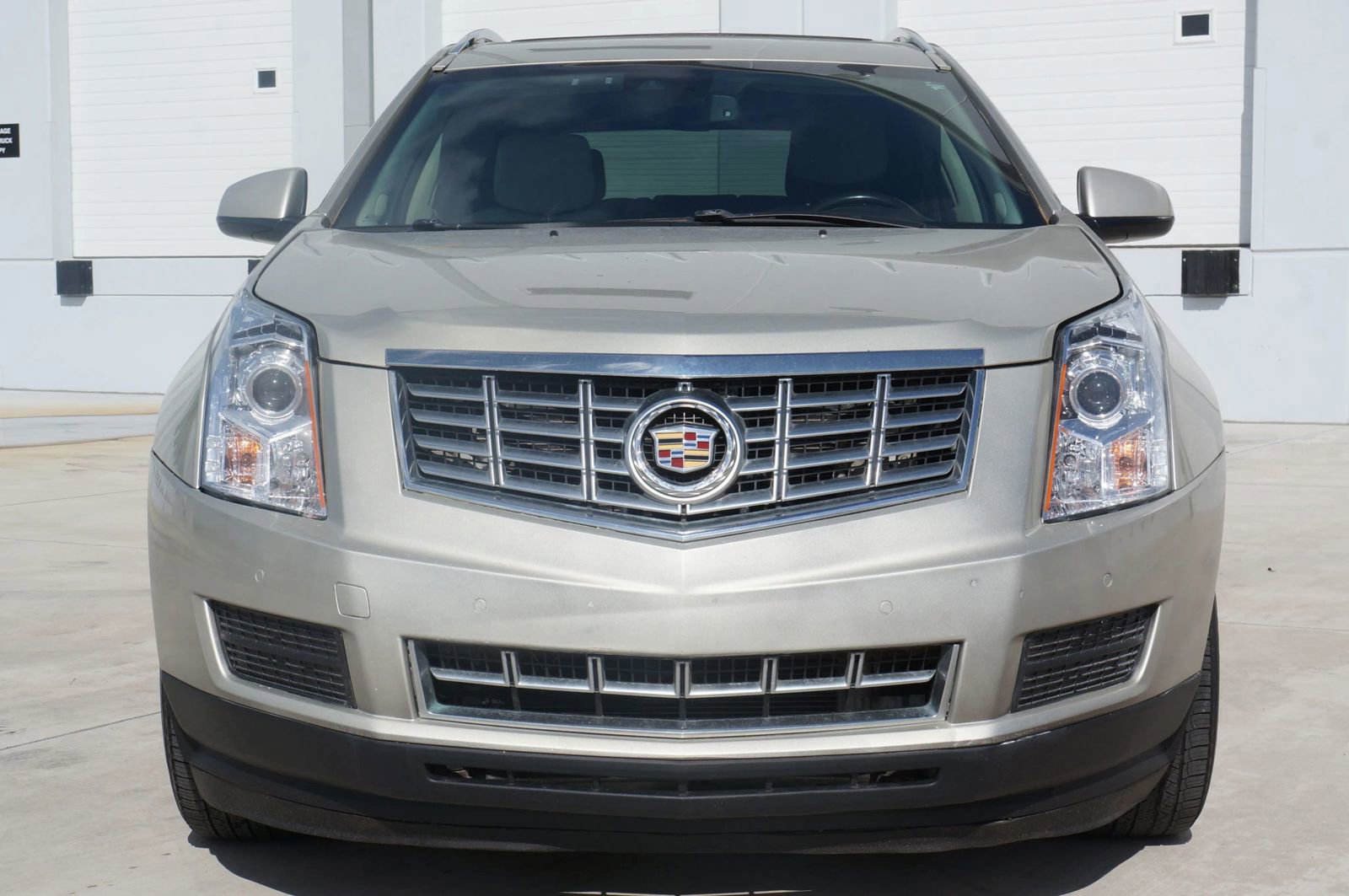 Used 2016 Cadillac SRX Luxury w/ Driver Awareness Package image 4