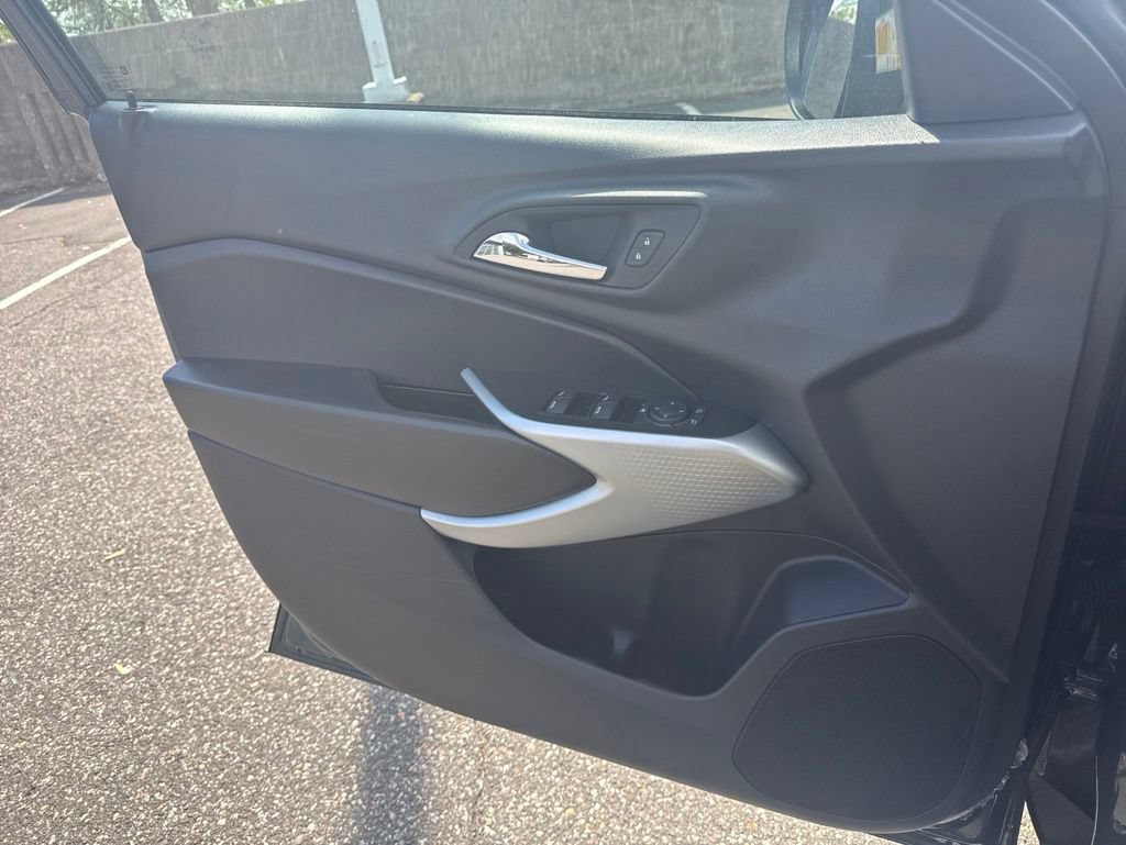 New 2026 Chevrolet Trax LS w/ LS Convenience Package FWD image 17