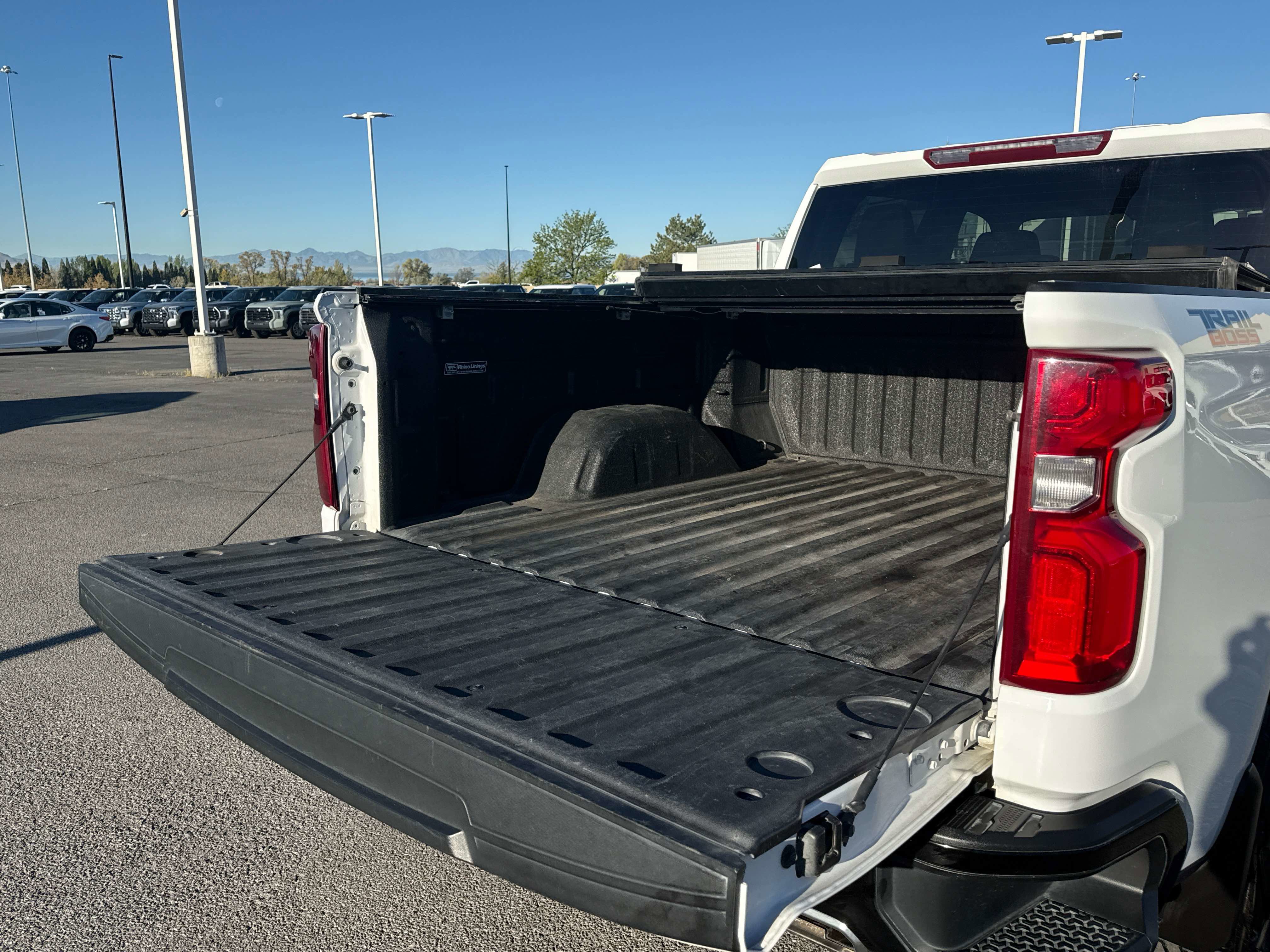 Used 2021 Chevrolet Silverado 1500 LT Trail Boss image 17