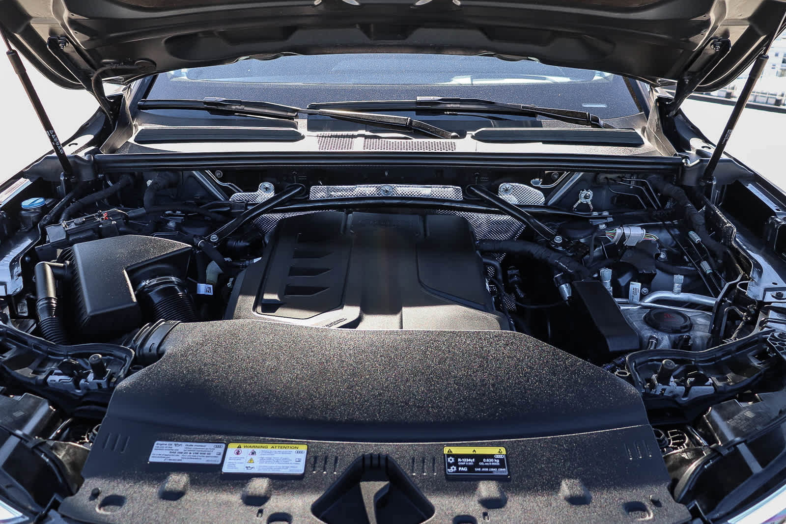 Used 2025 Audi Q5 Premium w/ Convenience Package image 38