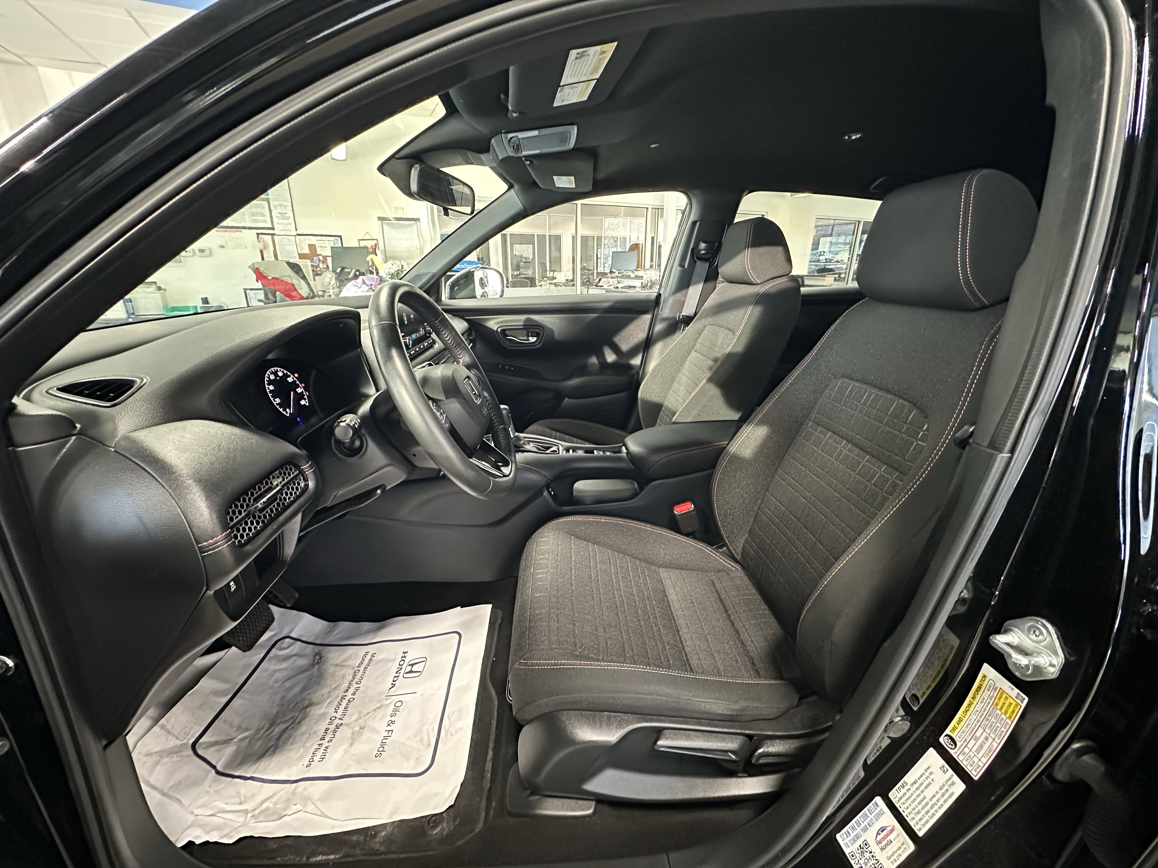 Used 2024 Honda HR-V Sport image 8