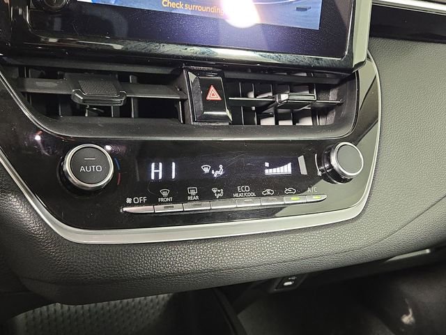 Used 2023 Toyota Corolla LE image 19