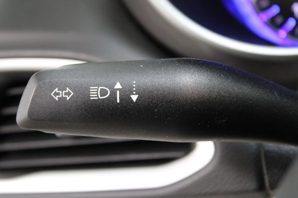 Used 2024 Chrysler Pacifica Touring-L image 28