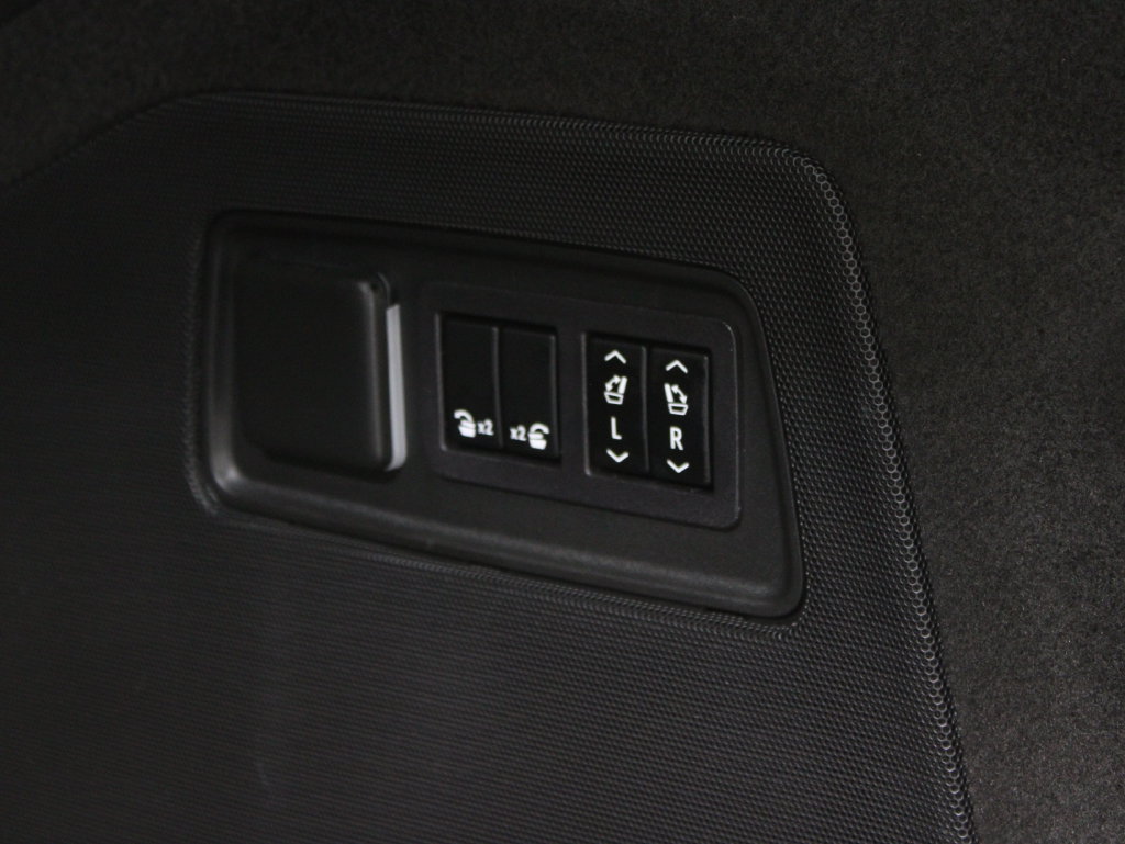 Used 2026 Cadillac Escalade ESV Sport AWD/4WD image 54