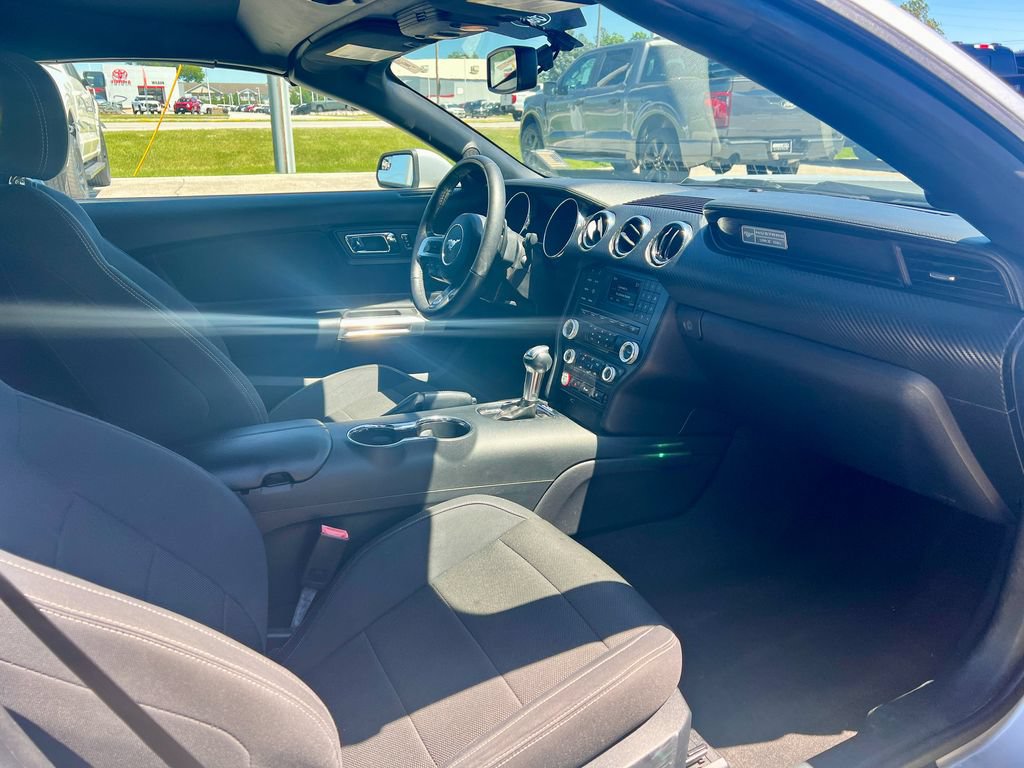 Used 2015 Ford Mustang Convertible w/ Equipment Group 051A RWD image 14