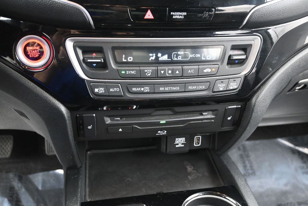 Used 2020 Honda Pilot Touring image 12