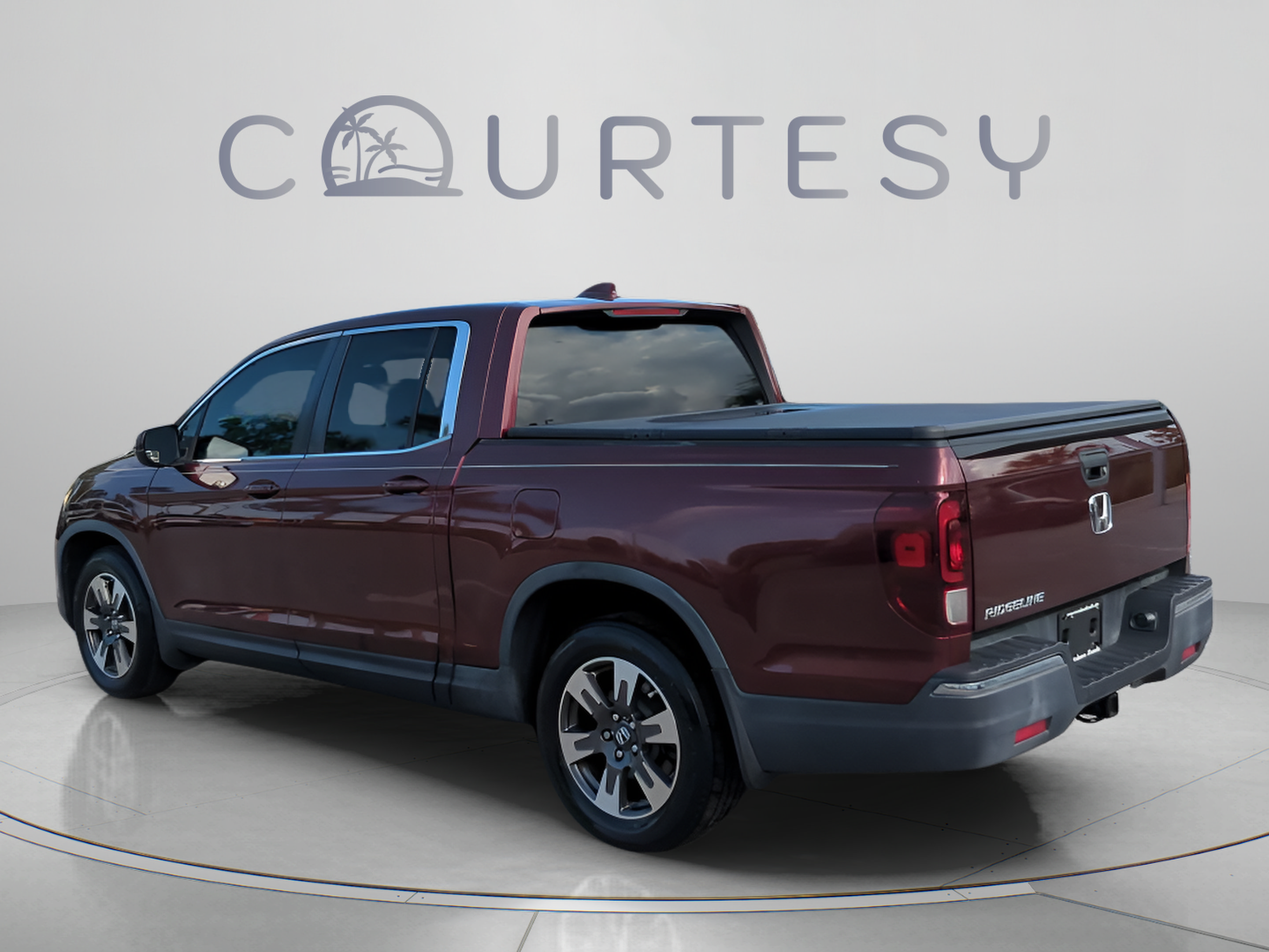 Used 2017 Honda Ridgeline RTL-T image 5
