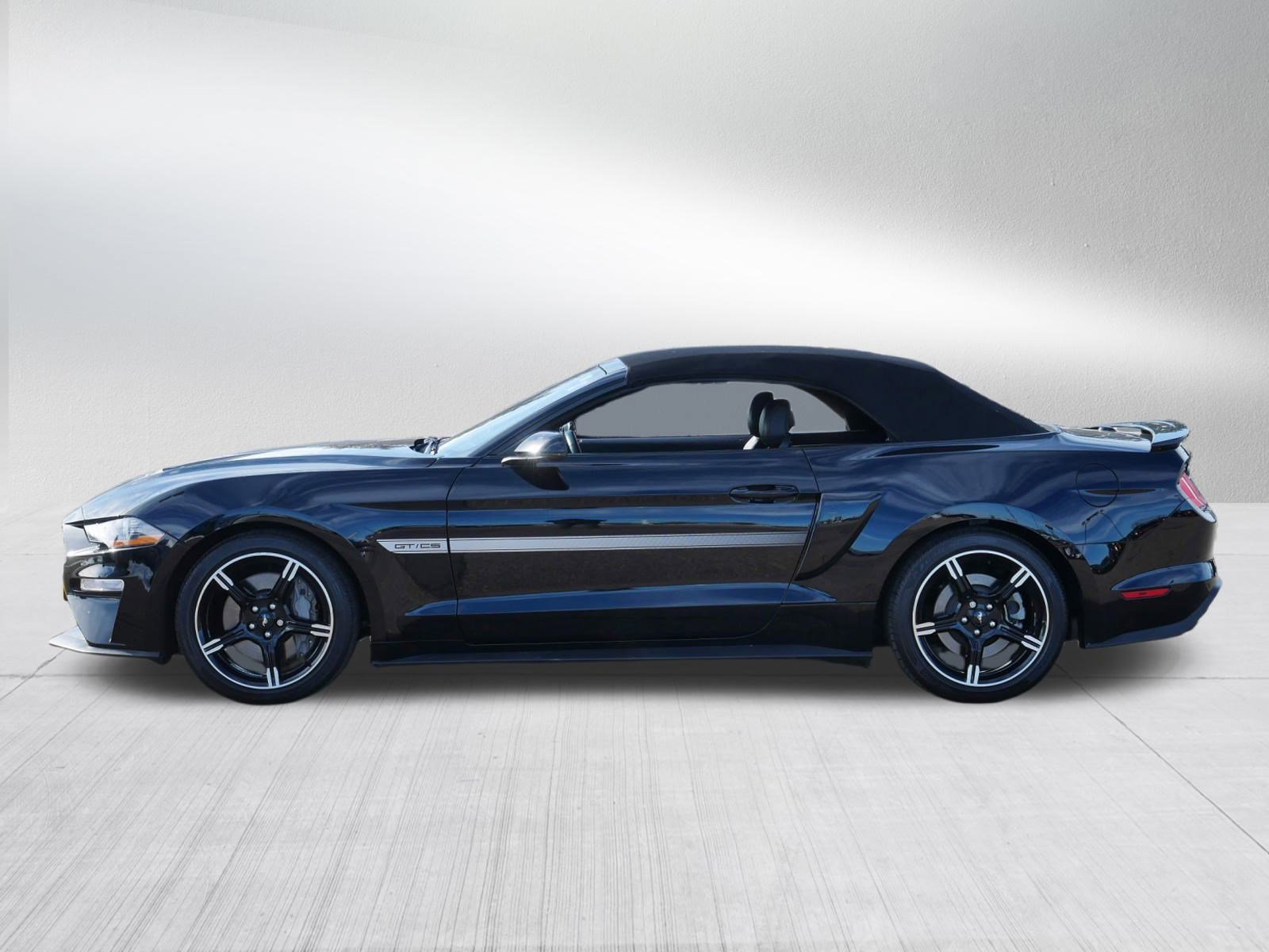 Used 2019 Ford Mustang GT Premium w/ Equipment Group 401A image 4