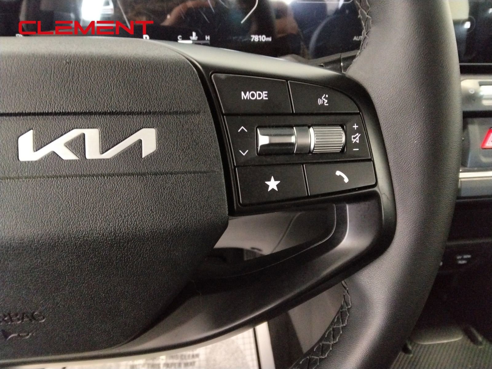 Used 2025 Kia K4 EX image 13