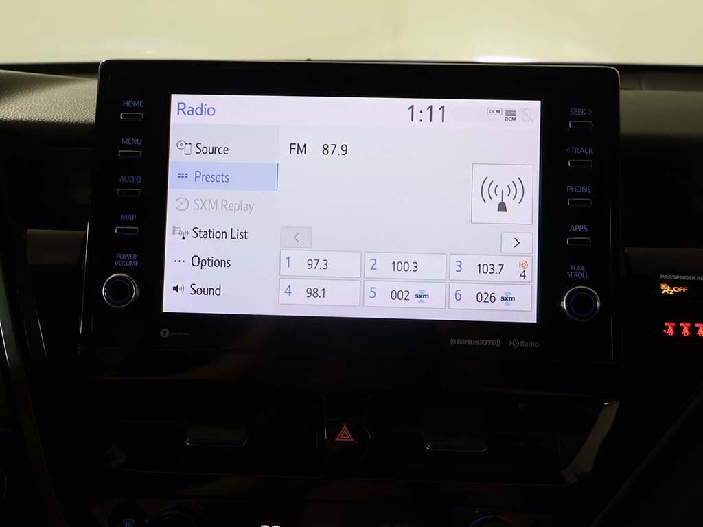 Used 2021 Toyota Camry XSE FWD image 33