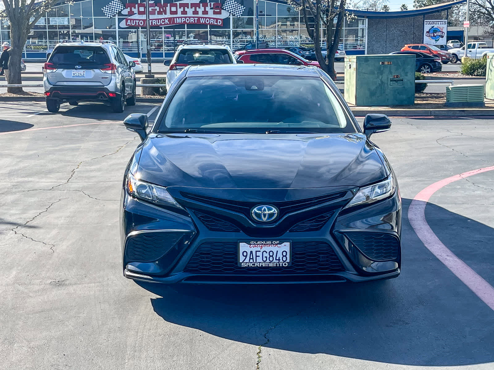 Used 2022 Toyota Camry SE image 6