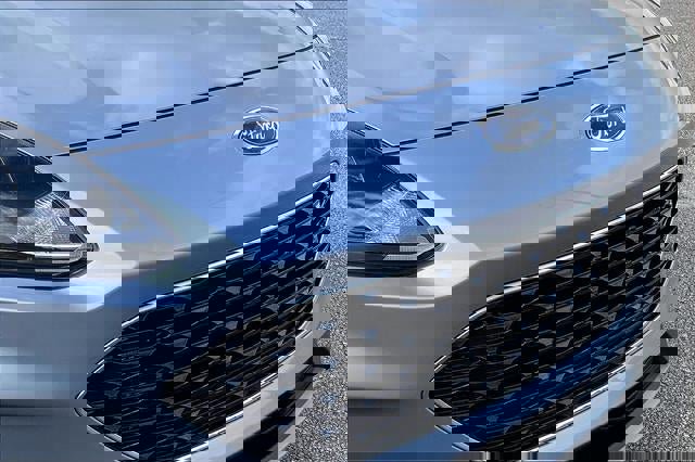 Used 2022 Ford Escape SE w/ Cold Weather Package image 29