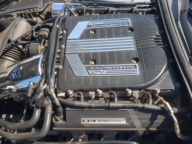 Used 2015 Chevrolet Corvette Z06 w/ 3LZ Preferred Equipment Group RWD image 20