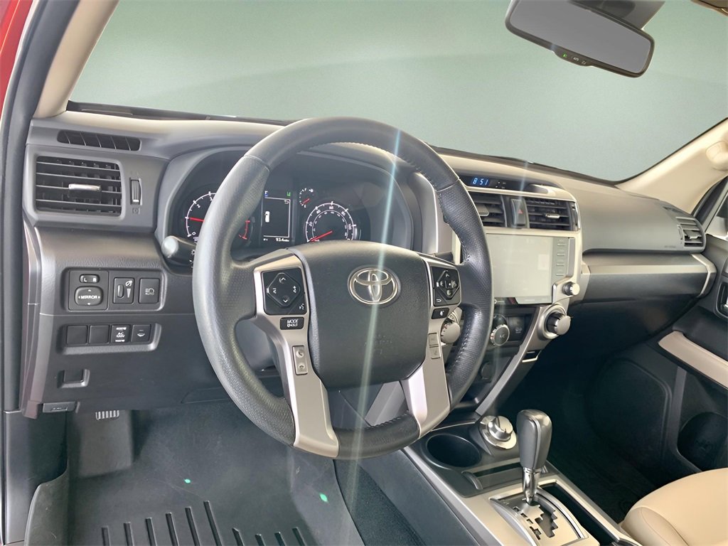 Used 2022 Toyota 4Runner SR5 Premium image 15