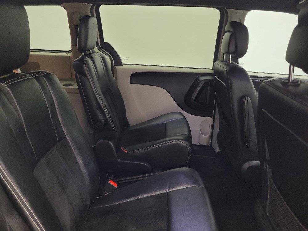 Used 2014 Dodge Grand Caravan SXT FWD image 19