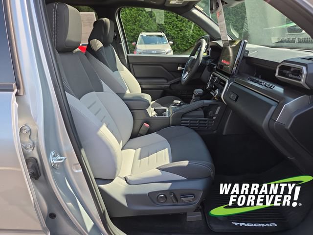 Used 2025 Toyota Tacoma TRD Sport w/ TRD Sport Upgrade Package AWD/4WD image 15