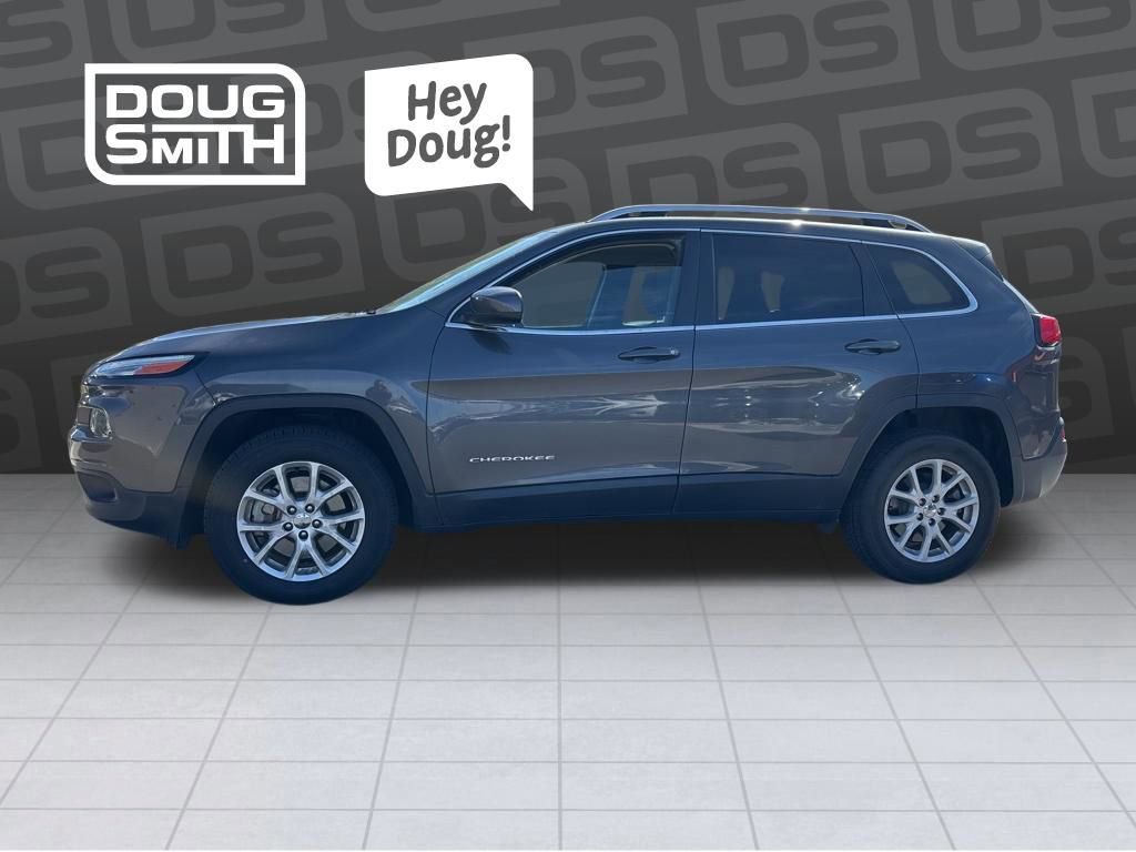 Used 2017 Jeep Cherokee Latitude AWD/4WD image 1