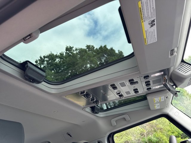 New 2025 INEOS Grenadier Base image 37