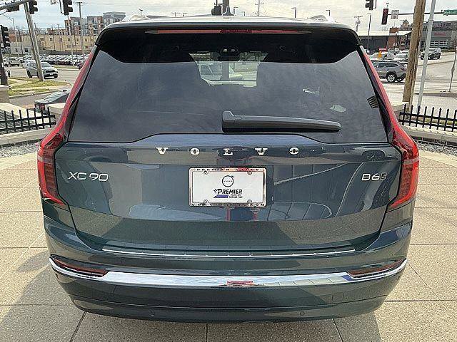 New 2026 Volvo XC90 B6 Plus w/ Protection Package AWD/4WD image 9