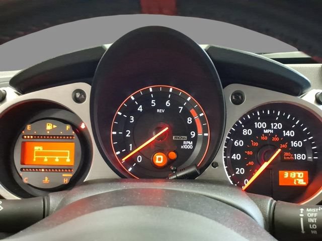 Used 2020 Nissan 370Z Coupe RWD image 33