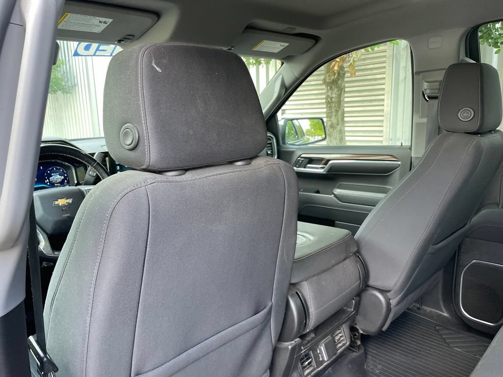 Used 2024 Chevrolet Silverado 1500 LT AWD/4WD image 26