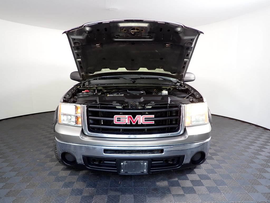 Used 2009 GMC Sierra 1500 SLE w/ Power Pack Plus AWD/4WD image 35