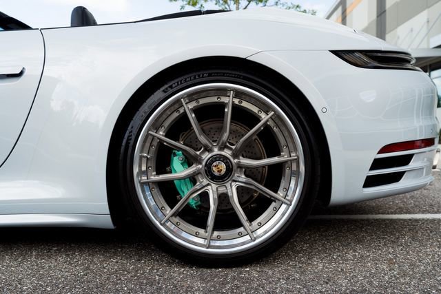 Used 2024 Porsche 911 Carrera RWD image 15