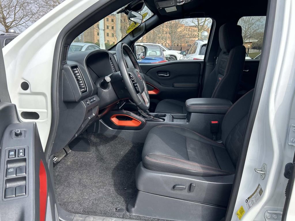 Certified 2022 Nissan Frontier PRO-4X w/ Technology Package image 11