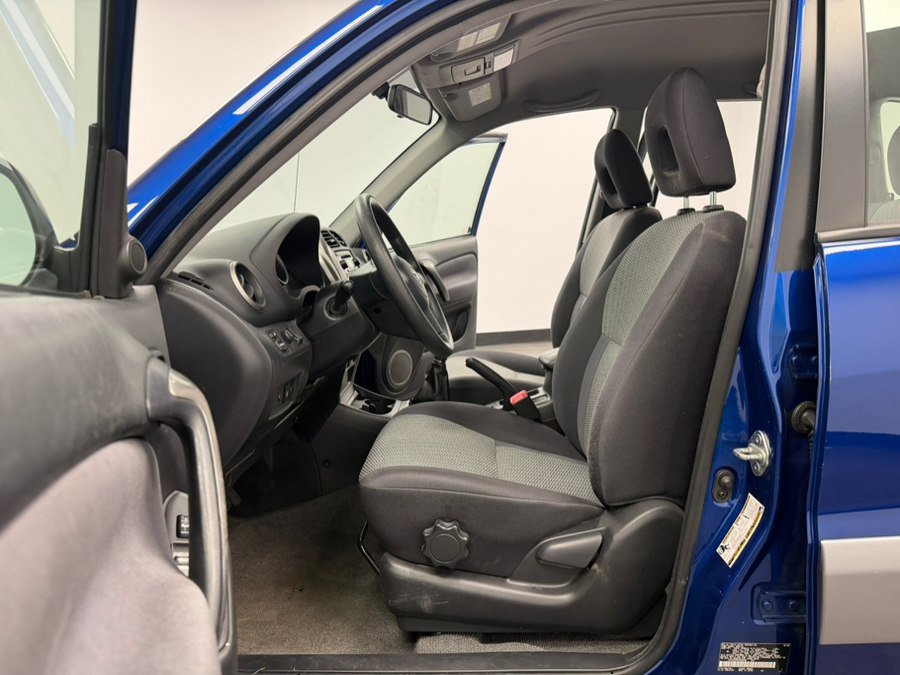 Used 2005 Toyota RAV4 2WD image 35