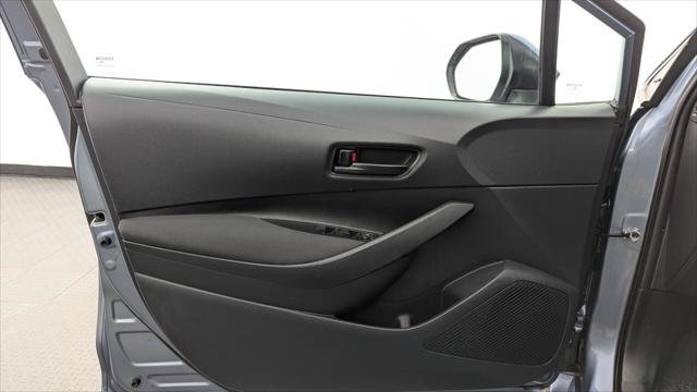 Used 2026 Toyota Corolla LE FWD image 12