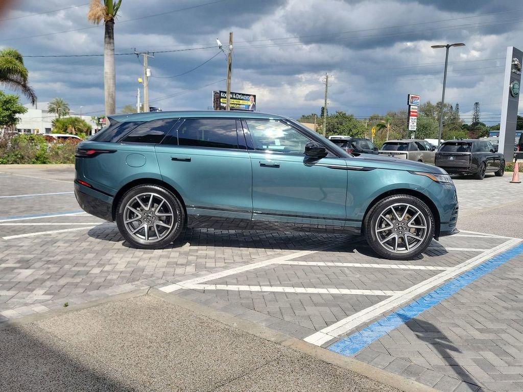 New 2026 Land Rover Range Rover Velar Dynamic SE AWD/4WD image 6