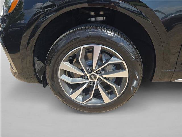 Used 2023 Audi Q5 2.0T Premium w/ Convenience Package AWD/4WD image 19