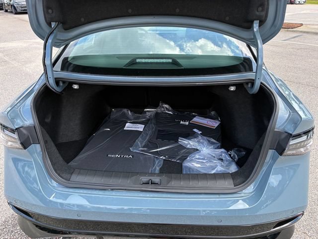 New 2026 Nissan Sentra SR w/ SR Premium Package FWD image 30