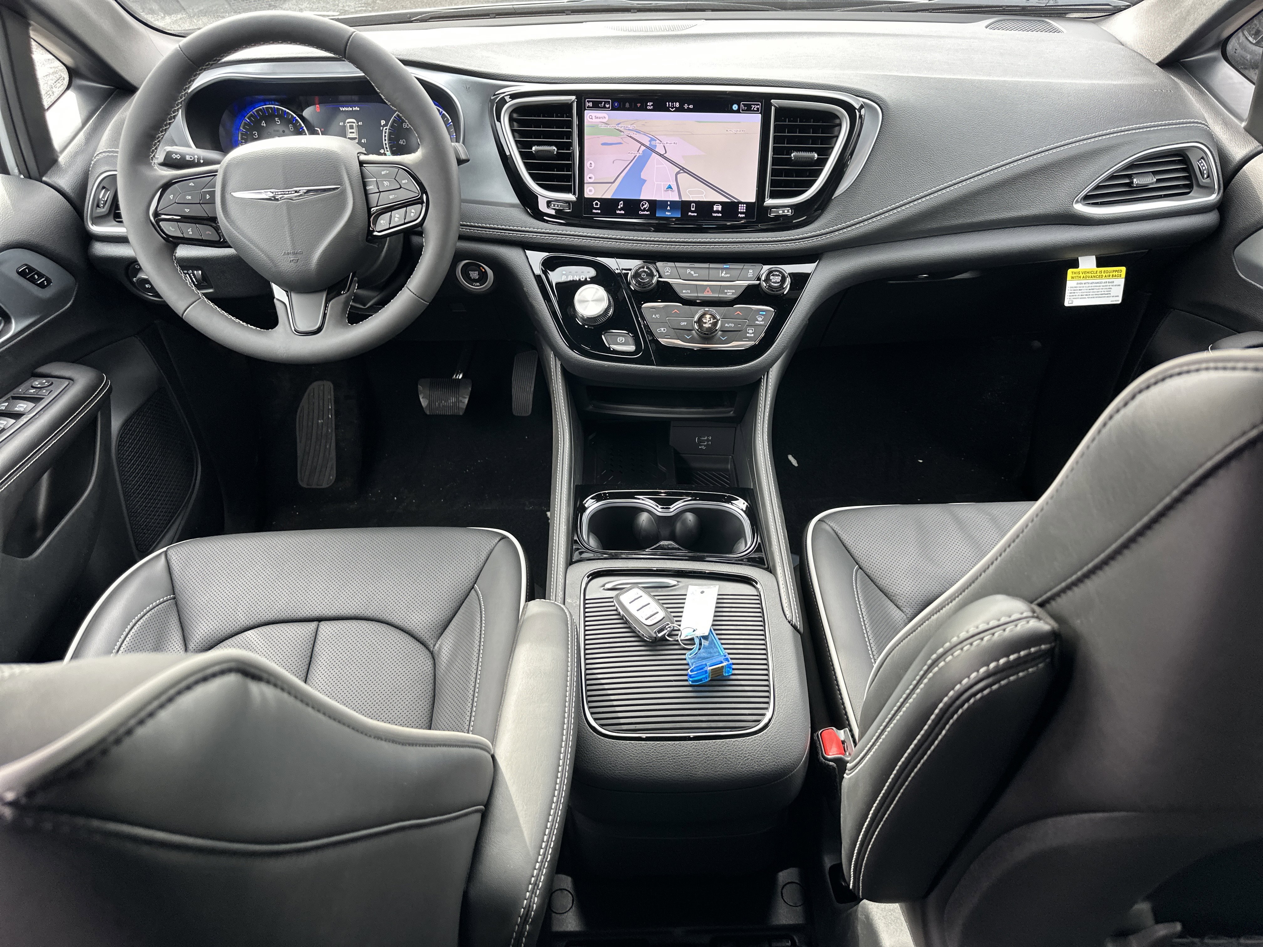 New 2026 Chrysler Pacifica Limited w/ S Appearance Package FWD image 31