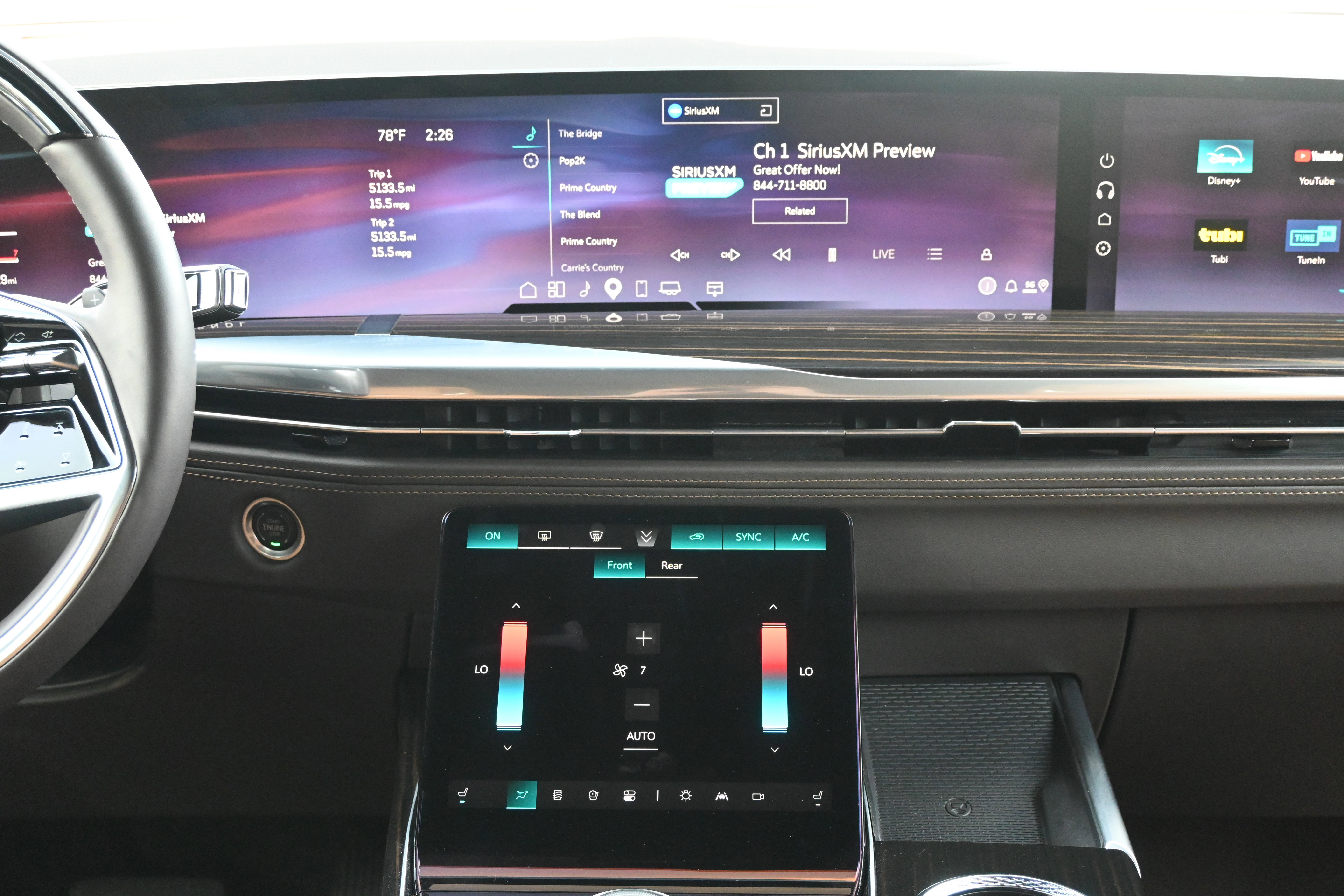 Used 2025 Cadillac Escalade Premium Luxury w/ Touring Package image 5