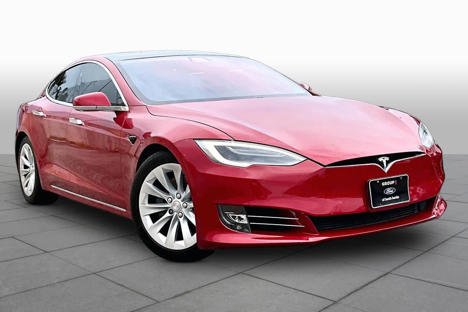 Used 2017 Tesla Model S 75D AWD/4WD image 2