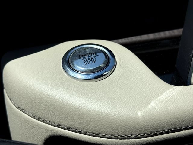 Certified 2023 Lincoln Aviator Black Label w/ Dynamic Handling Package AWD/4WD image 17