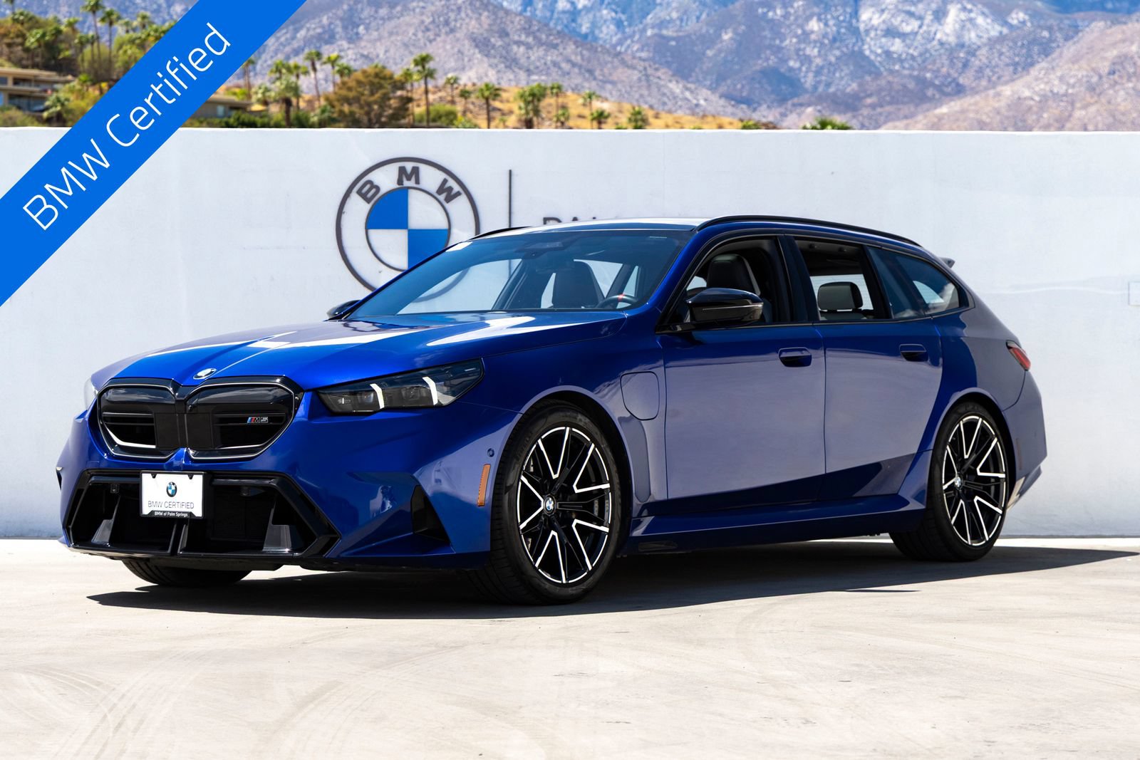Certified 2025 BMW M5 Touring AWD/4WD image 1