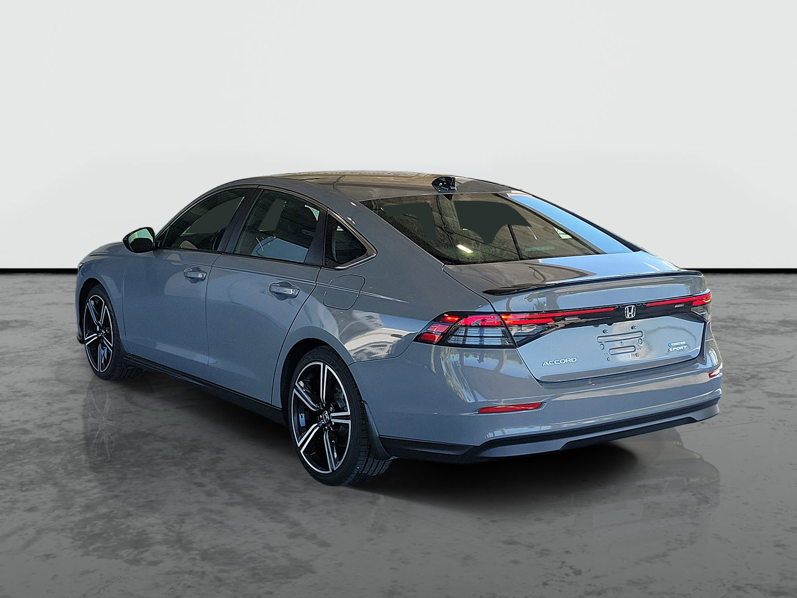 Used 2025 Honda Accord Sport image 3