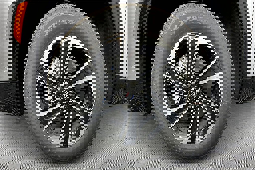 New 2026 Buick Enclave Sport Touring w/ Super Cruise Package image 13